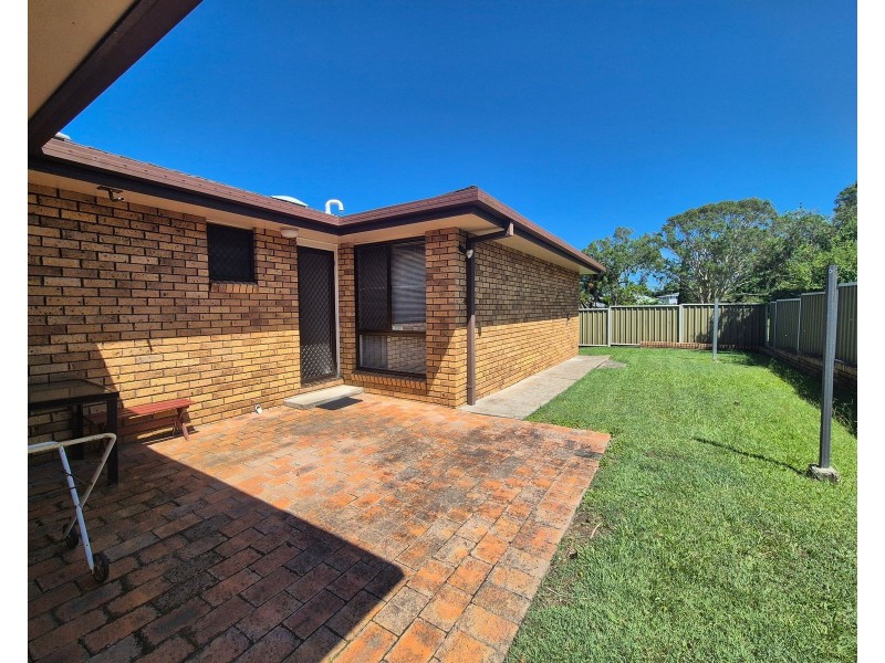 1/2 Lilac Close, Taree NSW 2430