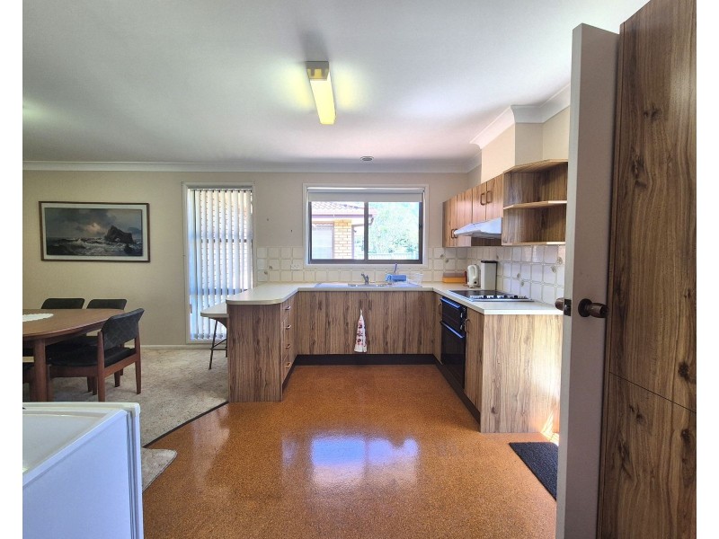 2/2 Lilac Close, Taree NSW 2430