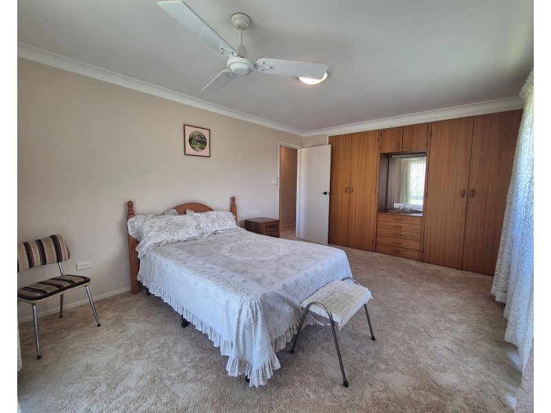 2/2 Lilac Close, Taree NSW 2430