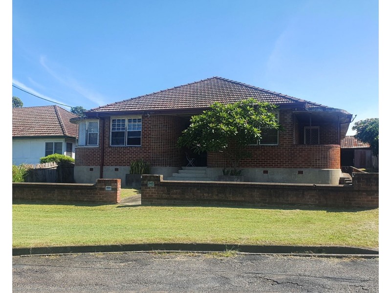 2/4 Boomerang Street, Taree NSW 2430