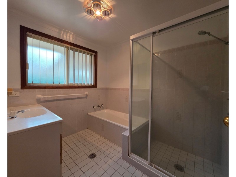 1/4 Timbarra Close, Taree NSW 2430