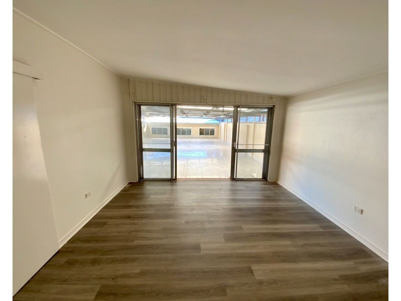 208-212 Victoria Street,, Taree NSW 2430
