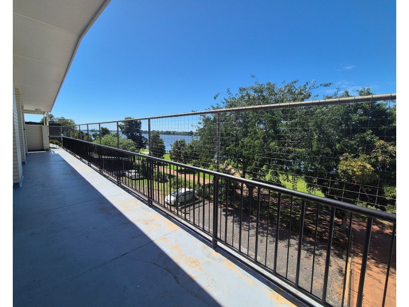 208-212 Victoria Street,, Taree NSW 2430