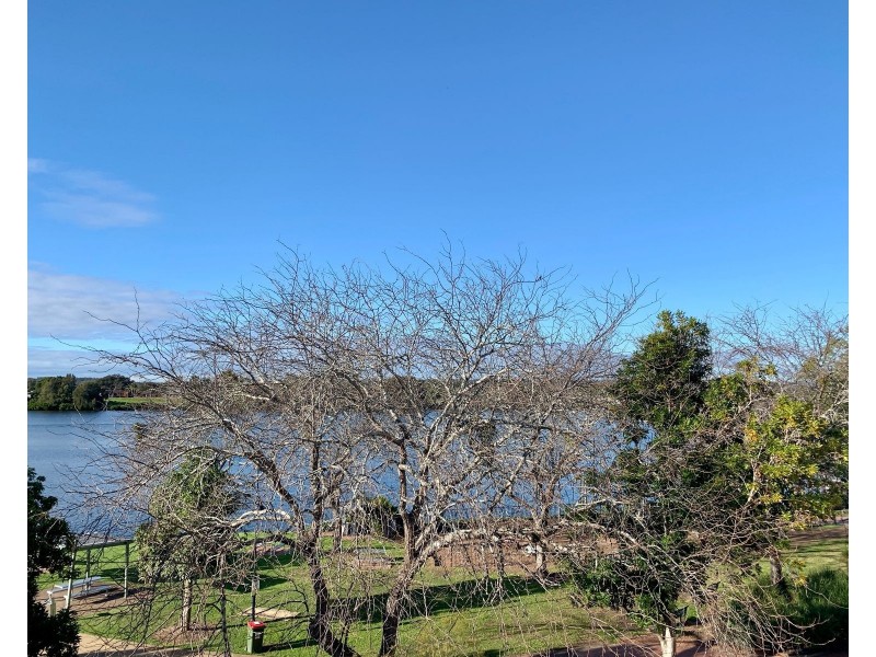 208-212 Victoria Street,, Taree NSW 2430