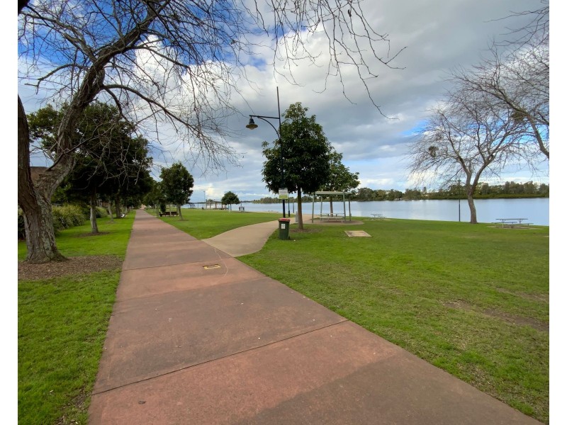 208-212 Victoria Street,, Taree NSW 2430