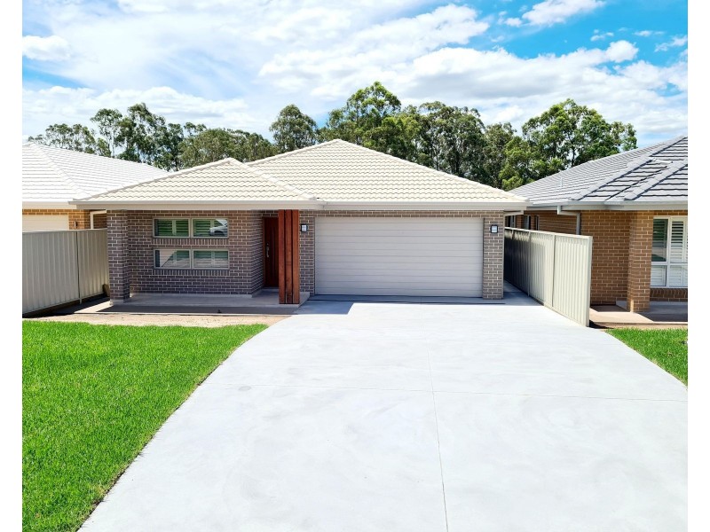 97a Talawong Dr, Taree NSW 2430