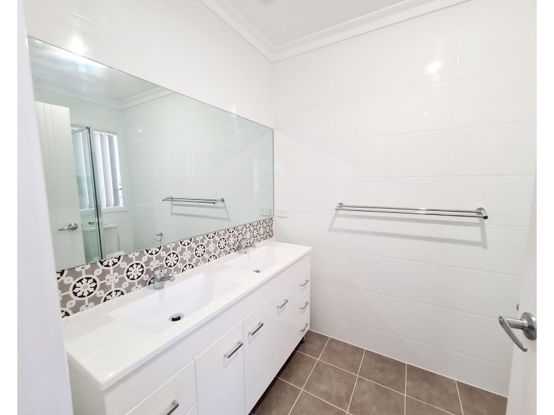 97a Talawong Dr, Taree NSW 2430