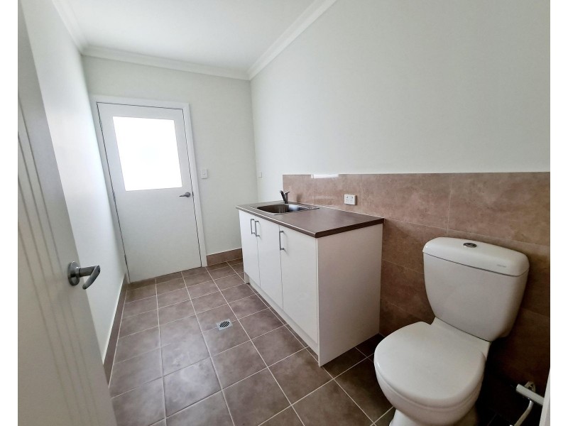 97a Talawong Dr, Taree NSW 2430