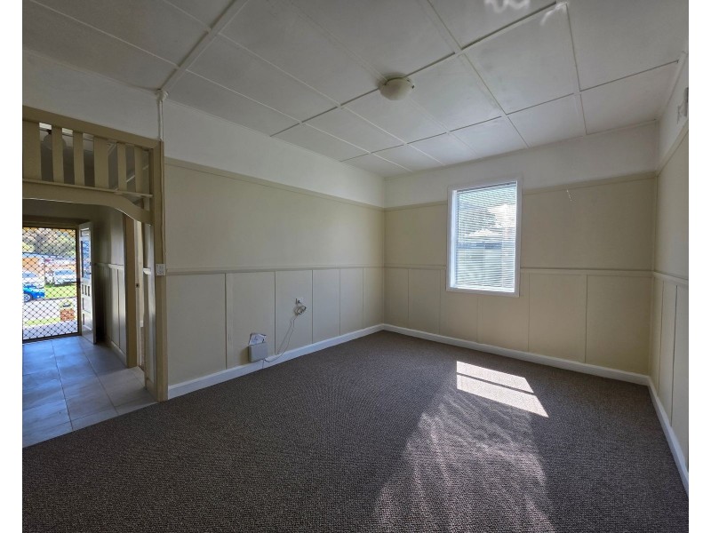 18 Beeton Parade, Taree NSW 2430
