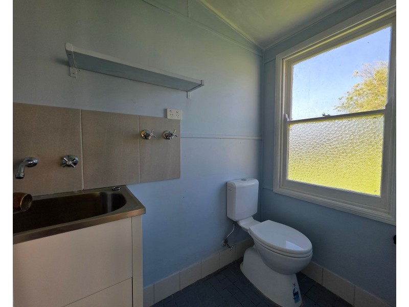 18 Beeton Parade, Taree NSW 2430