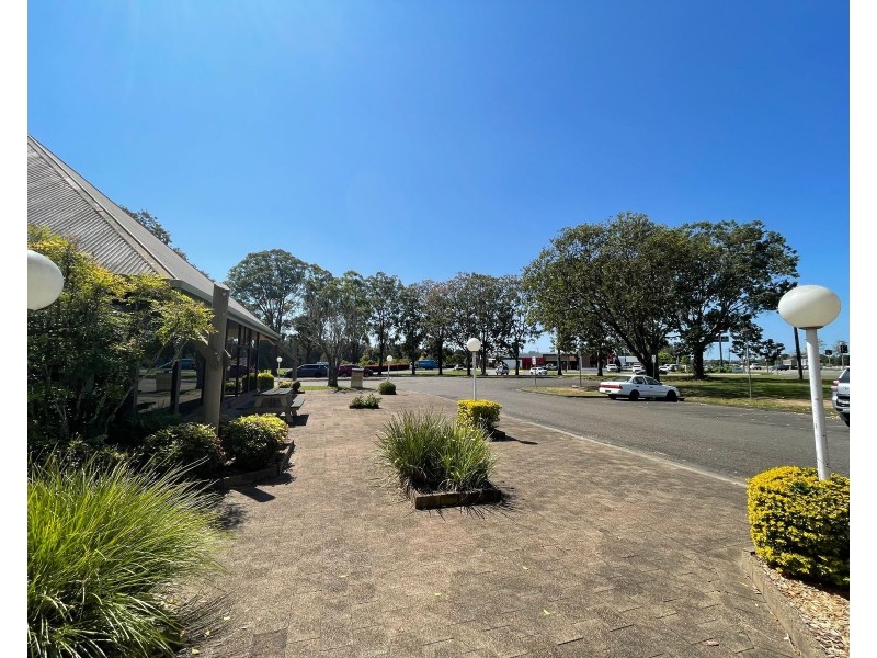 21 Manning River Drive, Taree NSW 2430