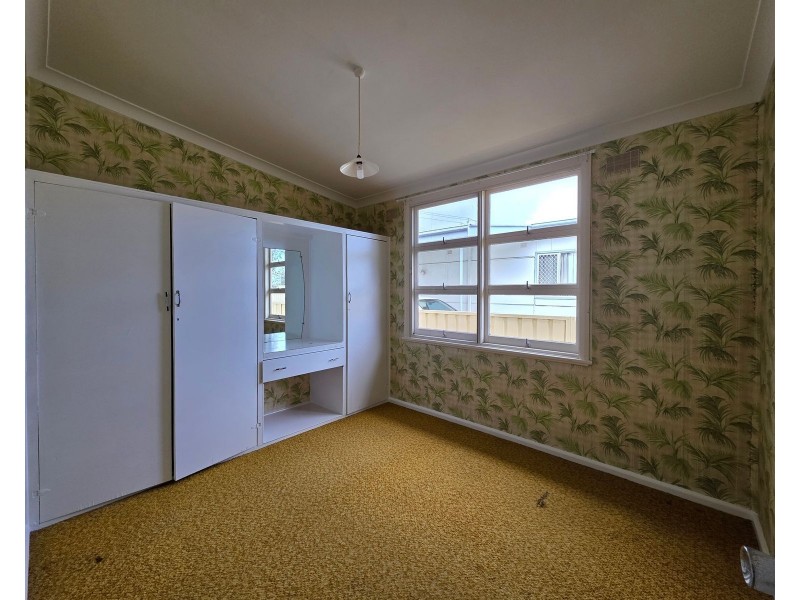 24 Kanangra Drive,, Taree NSW 2430