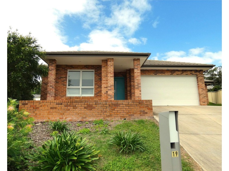 19 Duranbar Place, Taree NSW 2430