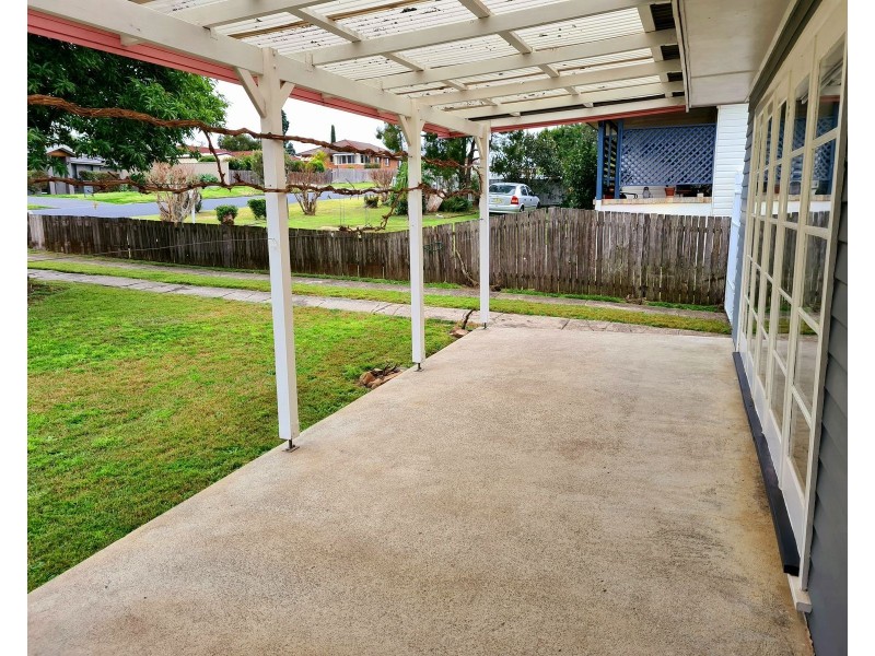22 Edinburgh Drive, Taree NSW 2430