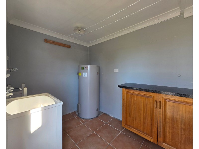 22 Edinburgh Drive, Taree NSW 2430