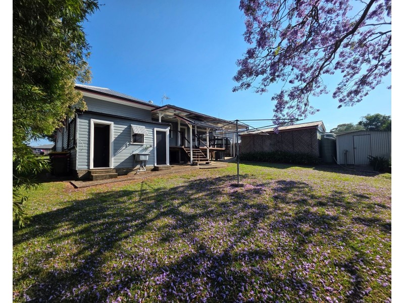 22 Edinburgh Drive, Taree NSW 2430