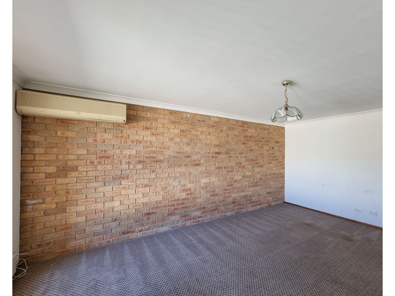 2/129 Edinburgh Drive, Taree NSW 2430