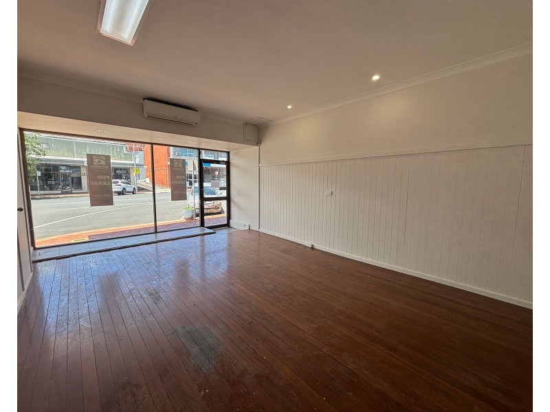 Shop 3/10-16 Pulteney Street, Taree NSW 2430