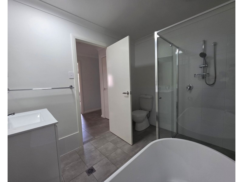 1B Elata Court, Taree NSW 2430