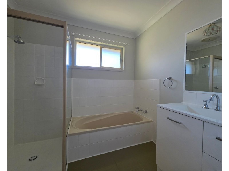17 Lakkari Close, Taree NSW 2430