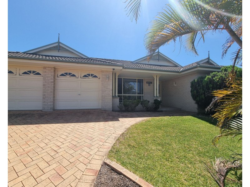 5 Surfsound Avenue, Wallabi Point NSW 2430