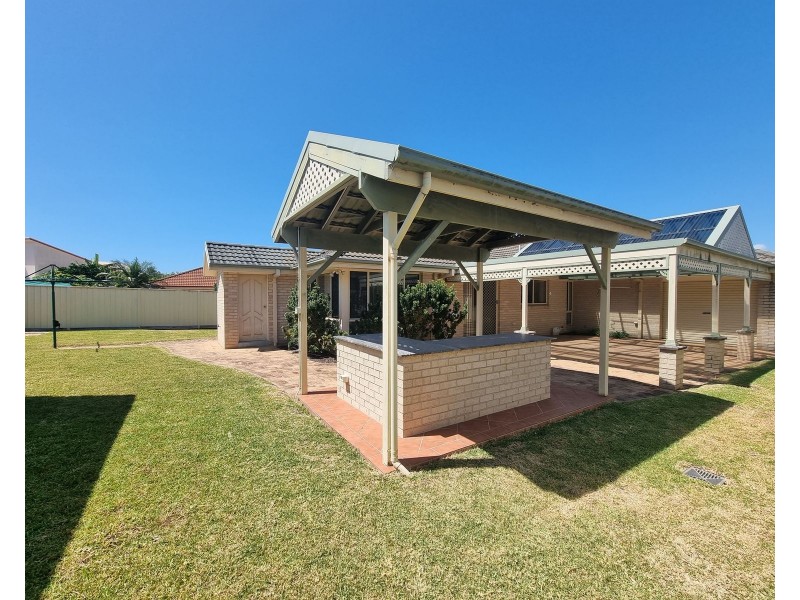 5 Surfsound Avenue, Wallabi Point NSW 2430