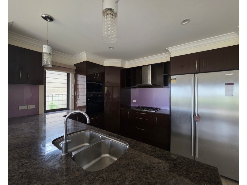 18 John Armstrong Close, Taree NSW 2430