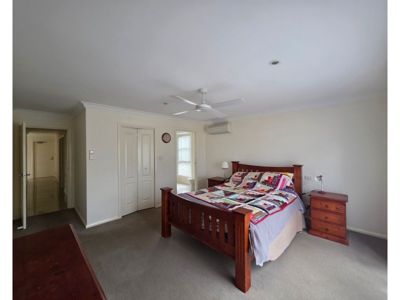 18 John Armstrong Close, Taree NSW 2430