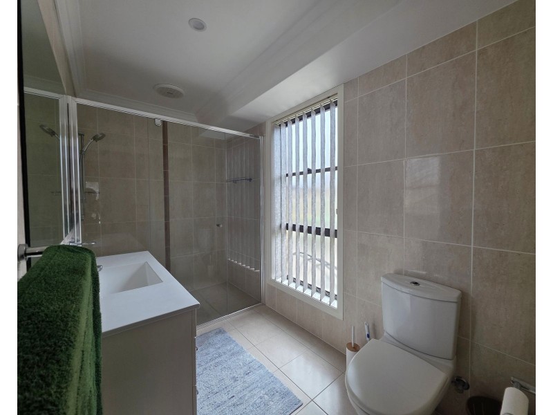 18 John Armstrong Close, Taree NSW 2430