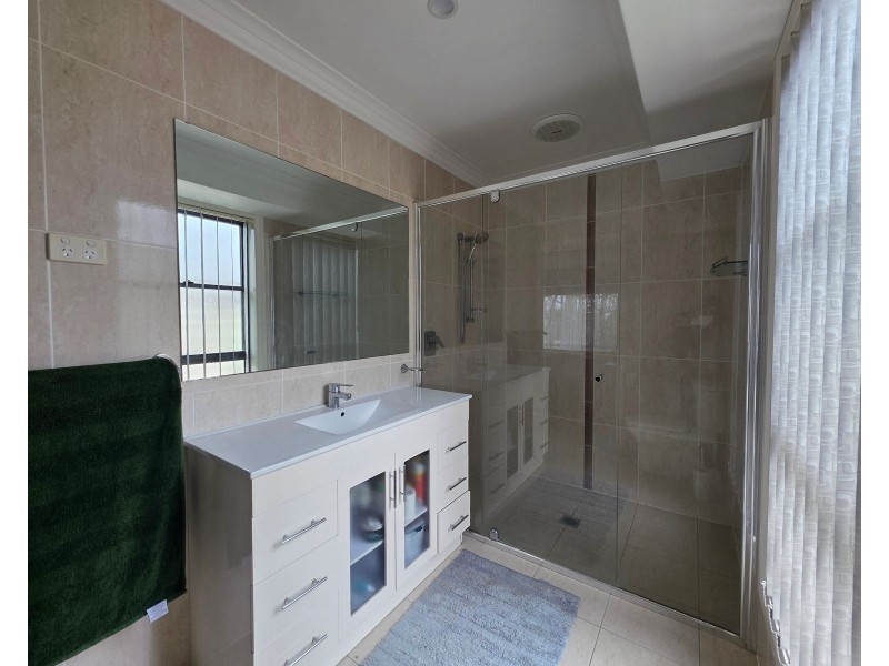 18 John Armstrong Close, Taree NSW 2430