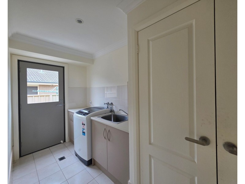 18 John Armstrong Close, Taree NSW 2430