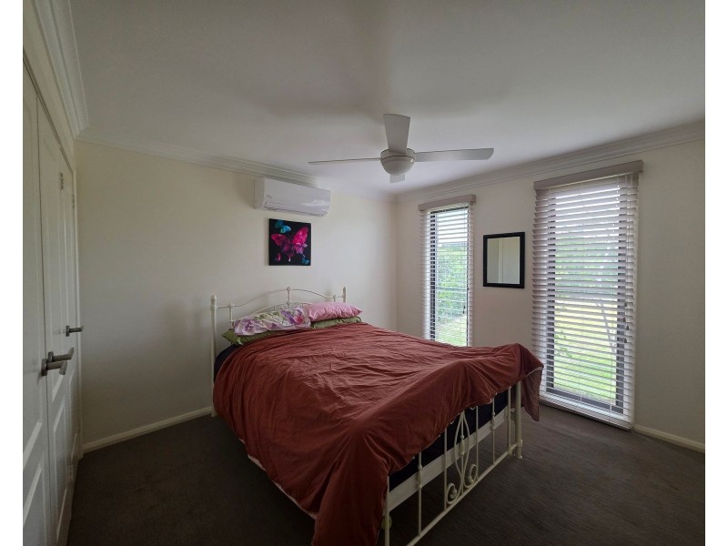 18 John Armstrong Close, Taree NSW 2430