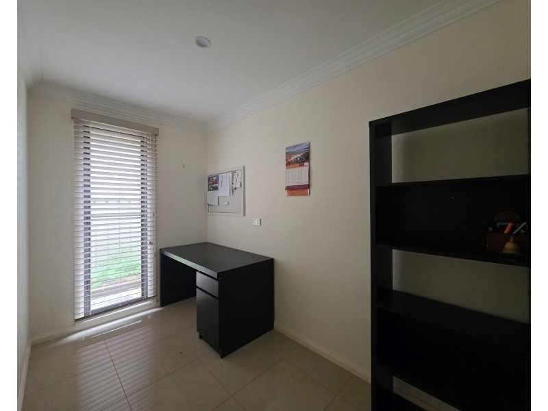 18 John Armstrong Close, Taree NSW 2430