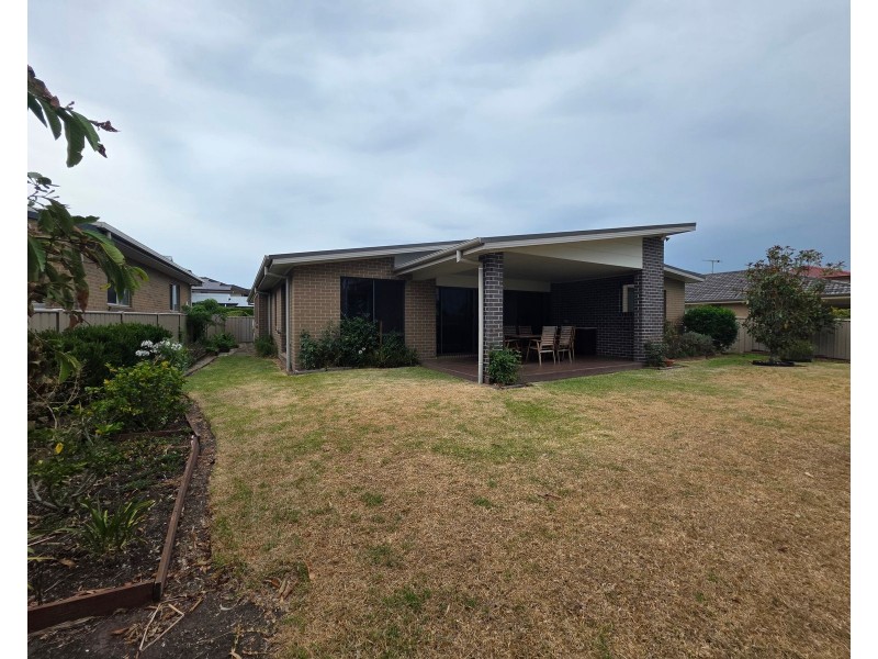 18 John Armstrong Close, Taree NSW 2430