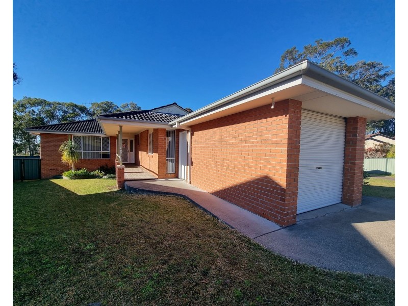 14 Narla Place, Taree NSW 2430