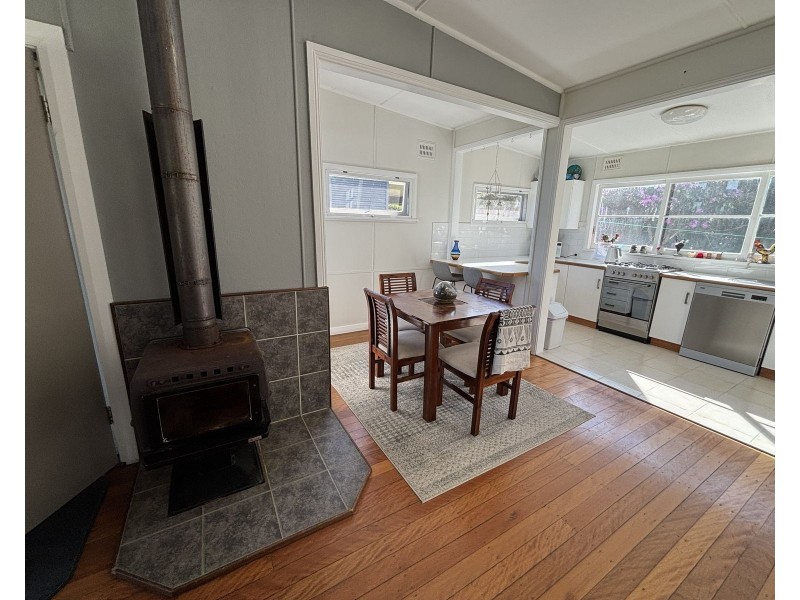 11 West End Avenue, Taree NSW 2430