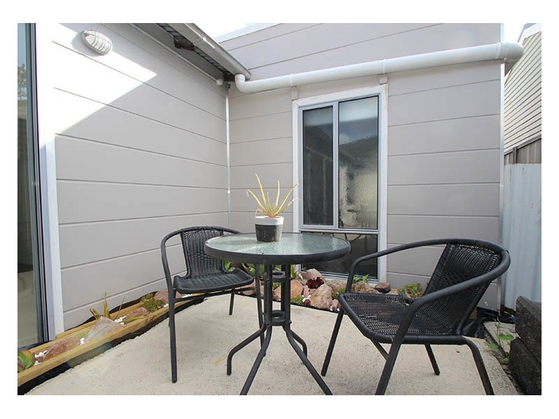 Flat/53 Illalung Road, Lambton NSW 2299