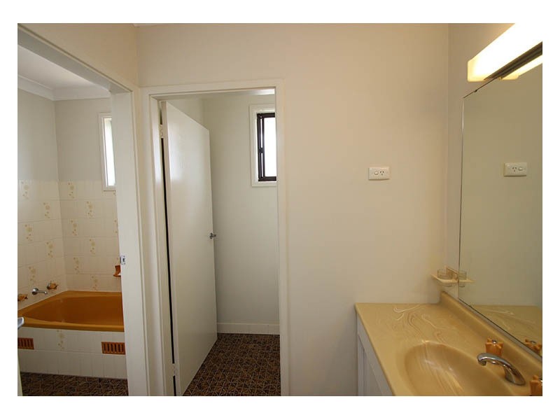 2/50 Winsor Street, Merewether NSW 2291