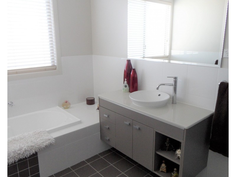 82 Denison Street, Hamilton NSW 2303