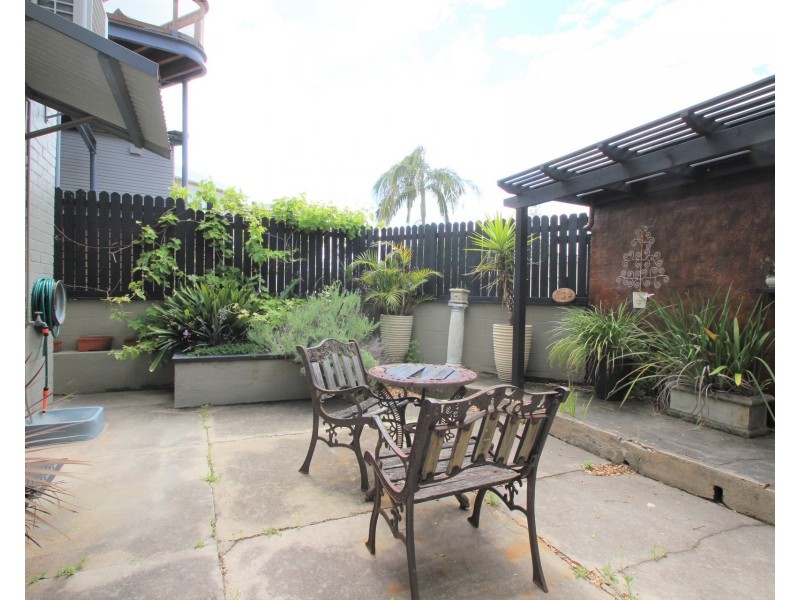 1 High Street, The Hill NSW 2300