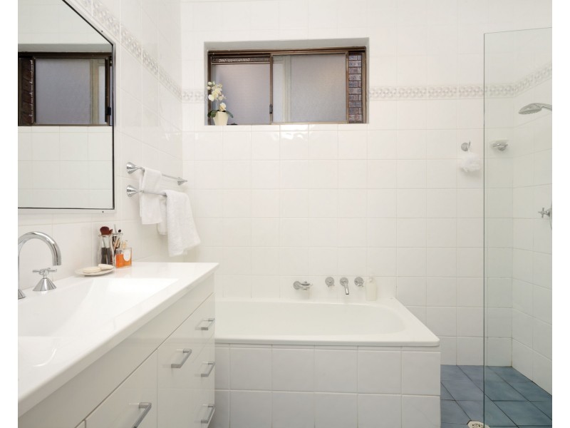 8/10 Kitchener Parade, The Hill NSW 2300