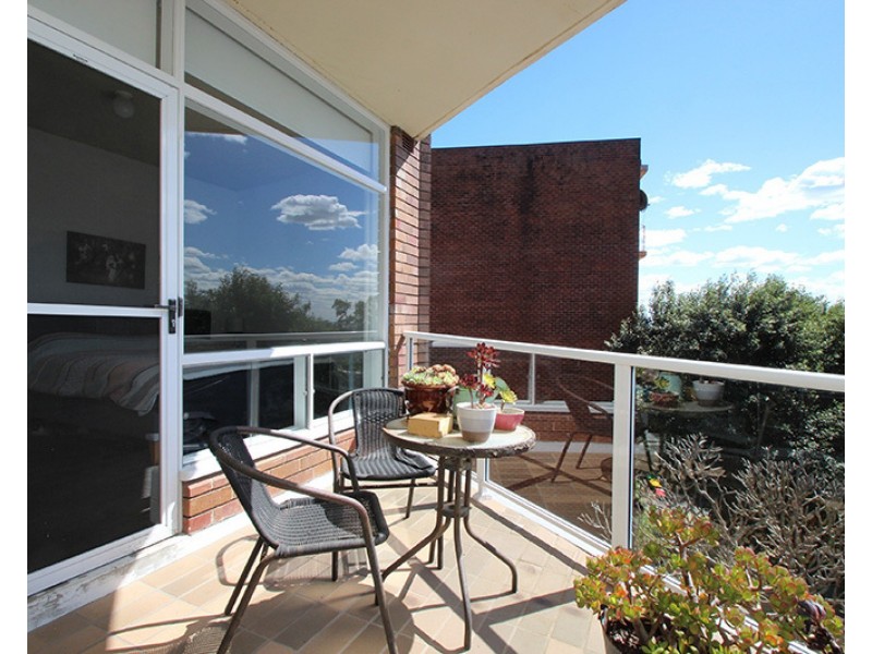 2/10 Anzac Parade, The Hill NSW 2300