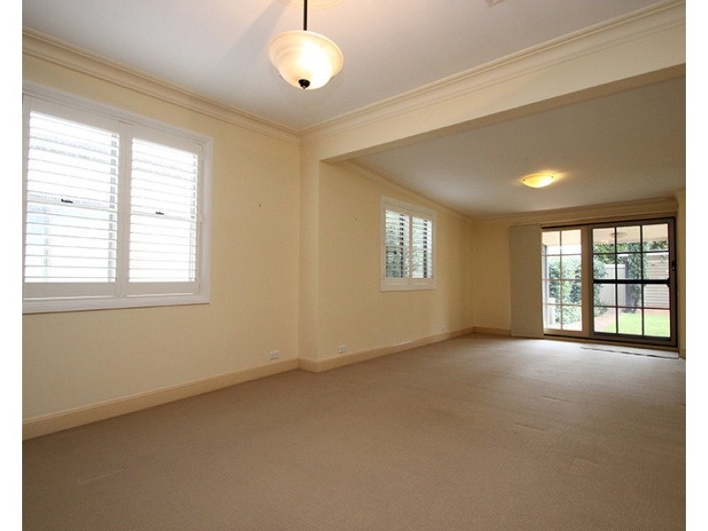 4 Bourke Street, Adamstown NSW 2289