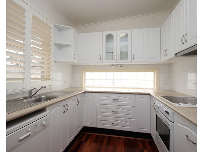 4 Bourke Street, Adamstown NSW 2289