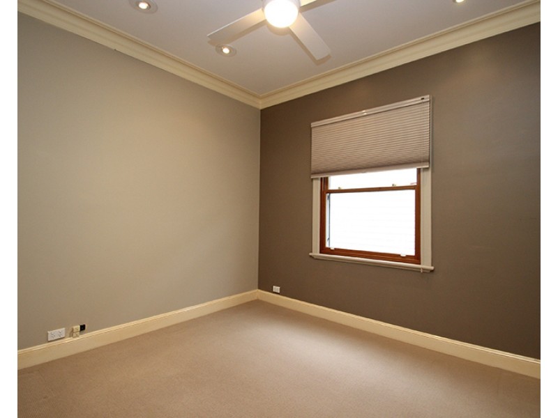 4 Bourke Street, Adamstown NSW 2289