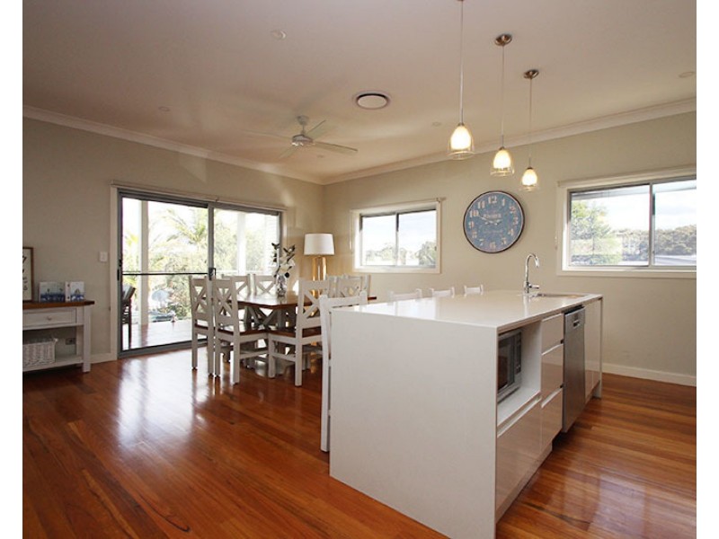 4 Cowper Avenue, Charlestown NSW 2290