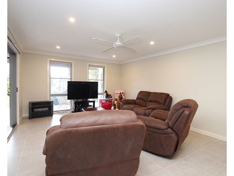 4 Cowper Avenue, Charlestown NSW 2290