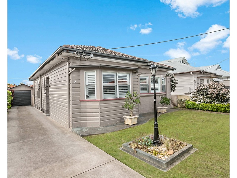 7 David Street, Georgetown NSW 2298