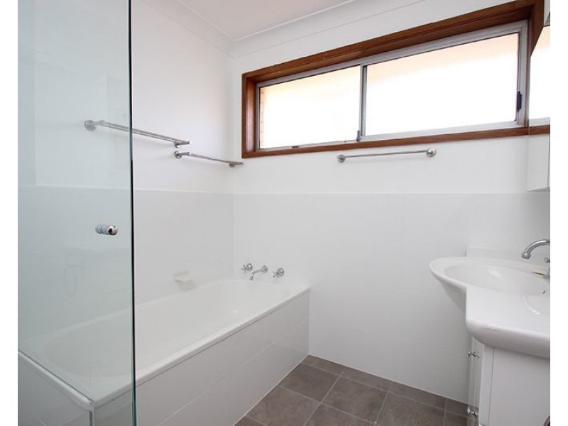 184 Gosford Road, Adamstown NSW 2289