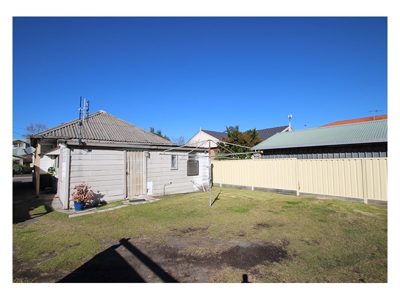 14 Winsor Street, Merewether NSW 2291